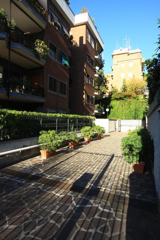 B&B Viale Dei Colli Portuensi 589 Rome Exterior photo